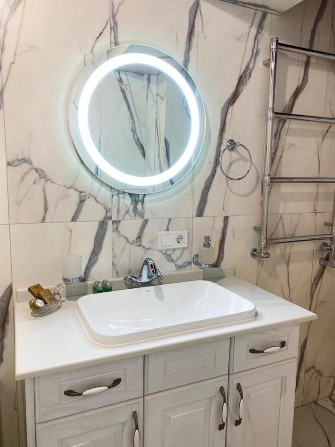 Grand De Luxe Residence Lviv Dış mekan fotoğraf